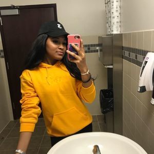 Meet your Posher, Kamry